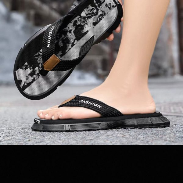Men's Camo Print Flip Flops